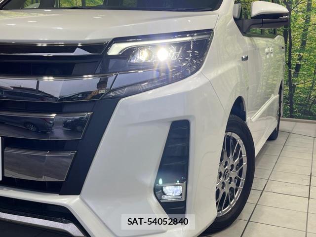 Toyota NOAH 2017-09 8652736-12