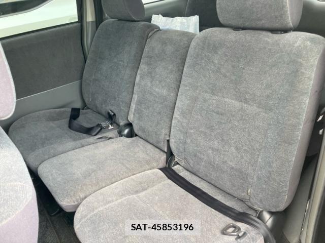 Toyota NOAH 2007-01 8652878-14