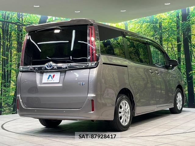 Toyota NOAH 2019-11 8653082-17