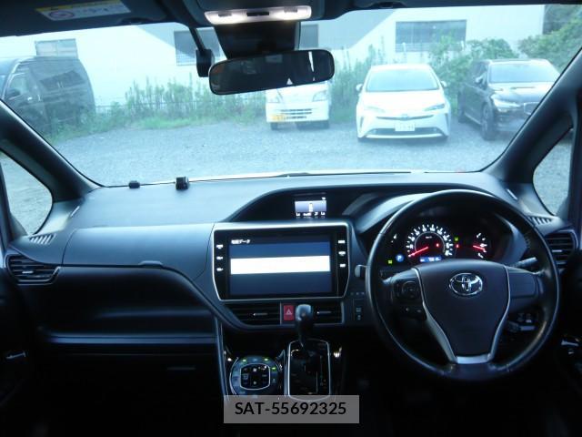 Toyota NOAH 2018-11 8653114-2