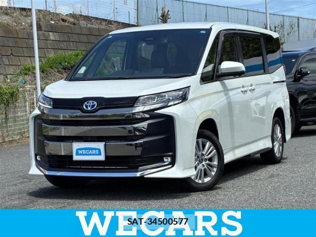Toyota NOAH 2022-04 8653564-0