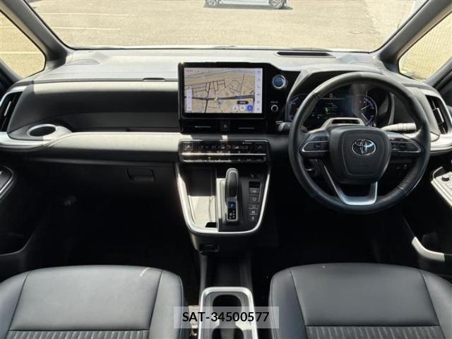 Toyota NOAH 2022-04 8653564-3