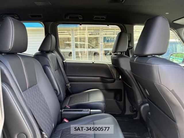 Toyota NOAH 2022-04 8653564-5