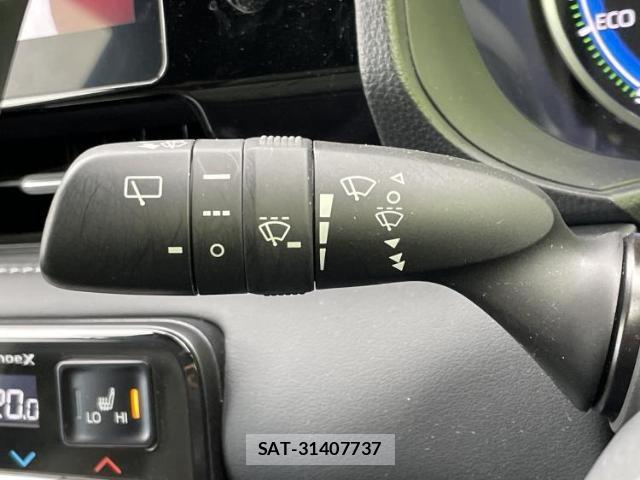 Toyota NOAH 2022-09 8653782-16