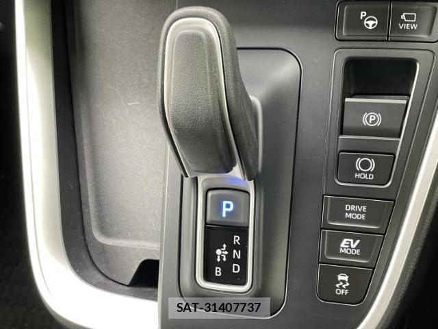 Toyota NOAH 2022-09 8653782-17