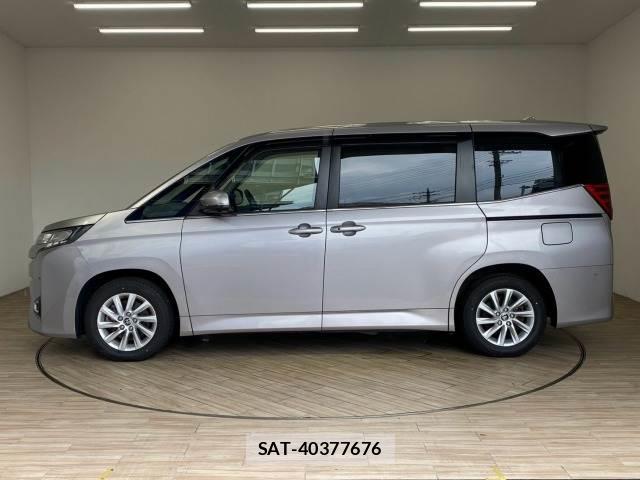 Toyota NOAH 2022-12 8653847-16