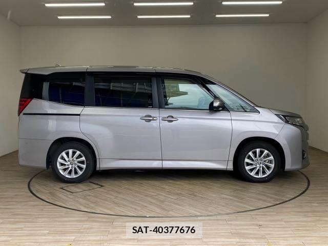 Toyota NOAH 2022-12 8653847-17