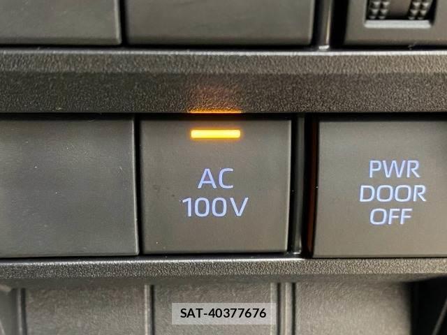 Toyota NOAH 2022-12 8653847-8