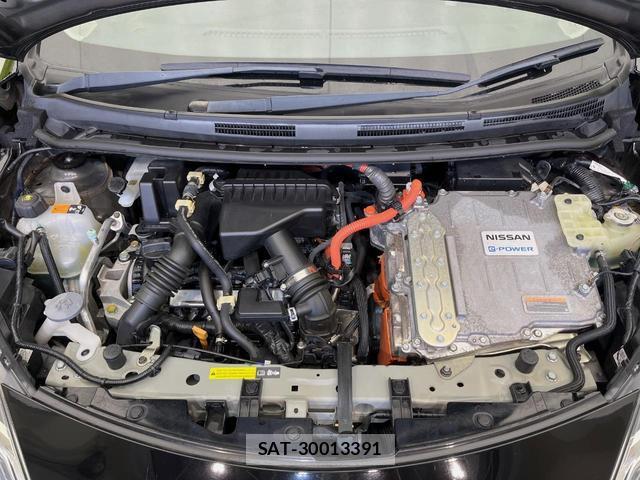 Nissan NOTE 2018-03 8646681-17