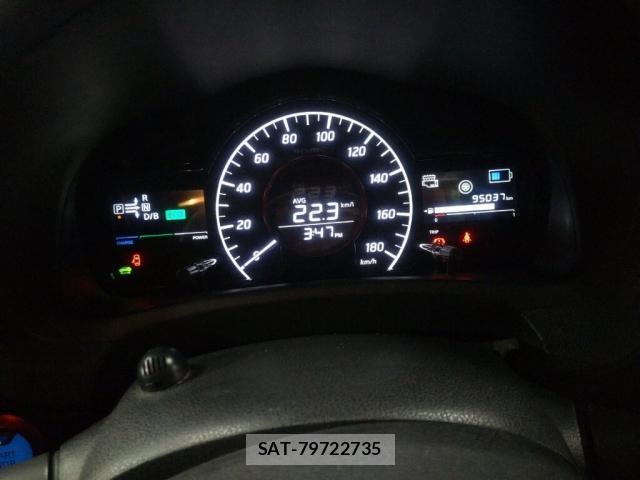 Nissan NOTE 2018-04 8647177-5