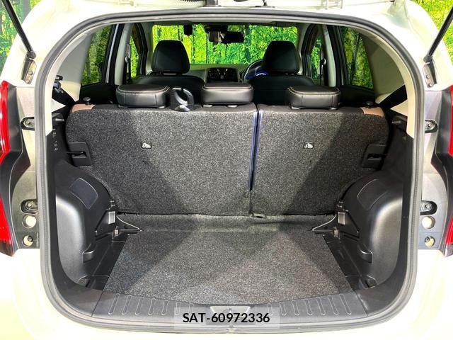 Nissan NOTE 2017-08 8647822-9