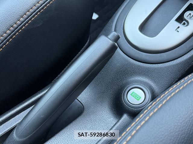 Nissan NOTE 2014-09 8647896-18