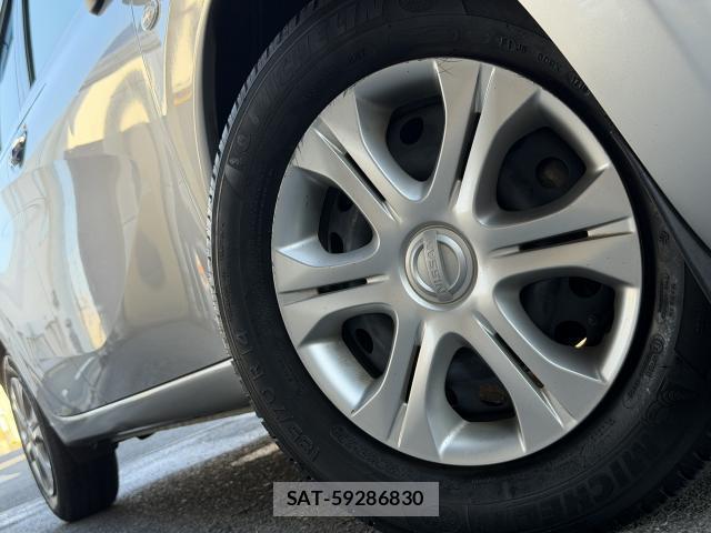 Nissan NOTE 2014-09 8647896-5
