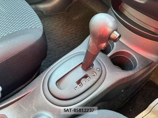 Nissan NOTE 2016-01 8649121-11