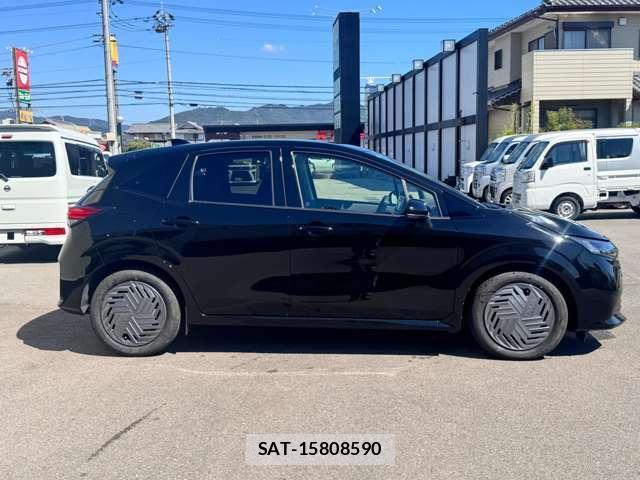 Nissan NOTE 2025-12 8649300-4