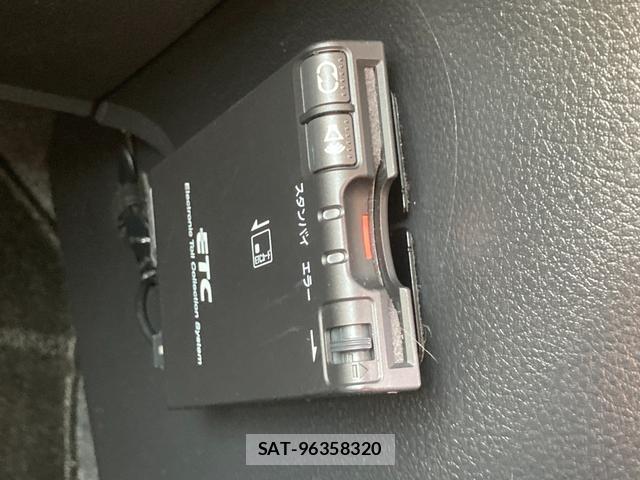 Nissan NOTE 2011-07 8650075-11