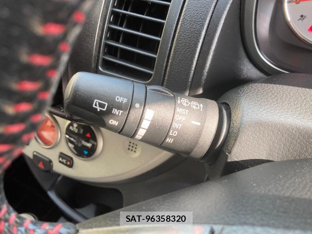 Nissan NOTE 2011-07 8650075-16