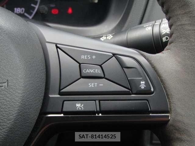 Nissan NOTE 2018-01 8652338-5