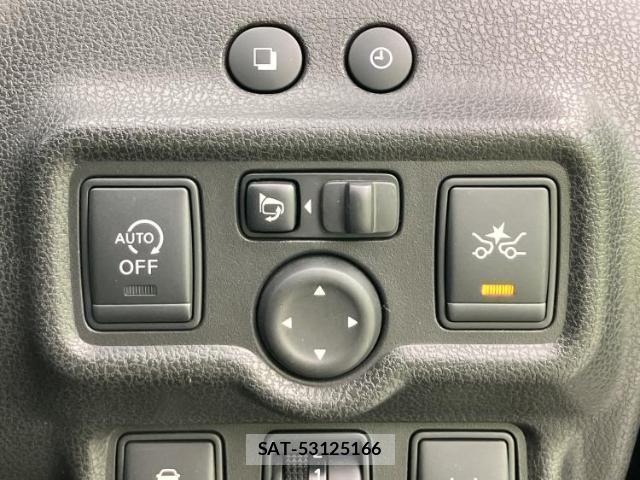 Nissan NOTE 2014-02 8653547-17