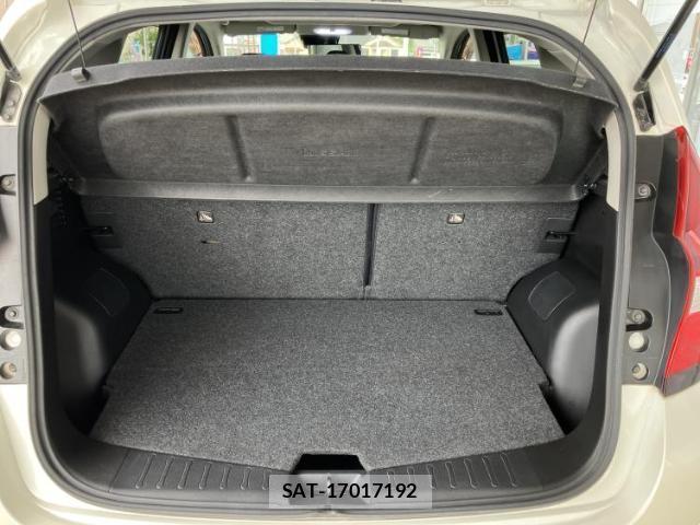 Nissan NOTE 2019-06 8653736-7