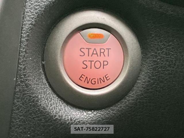 Nissan NOTE 2014-11 8653763-17