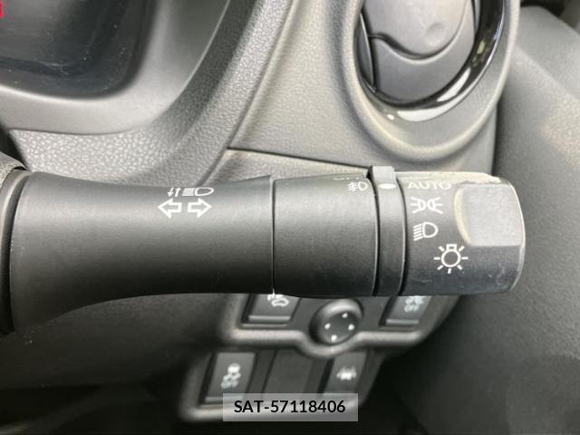 Nissan NOTE 2017-06 8653842-16