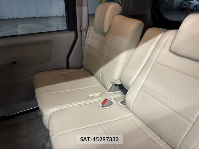 Nissan CLIPPER RIO 2014-01 8652800-11