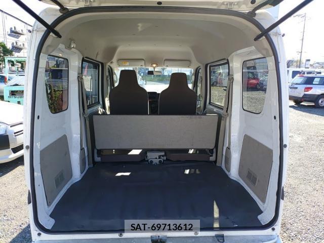 Nissan CLIPPER VAN 2018-08 8648681-5