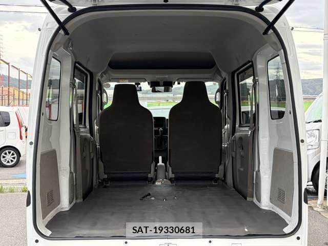Nissan CLIPPER VAN 2022-08 8651176-17