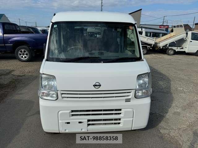 Nissan CLIPPER VAN 2017-03 8651750-2