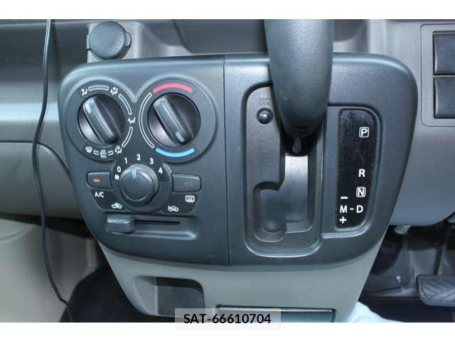 Nissan CLIPPER VAN 2018-11 8653437-7