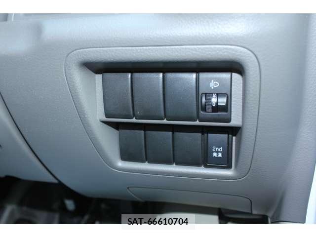 Nissan CLIPPER VAN 2018-11 8653437-9