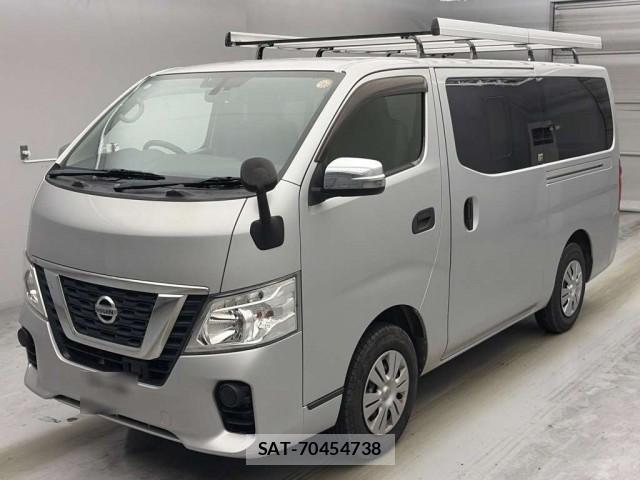 Nissan NV350 Caravan 2019-08 8647382-0