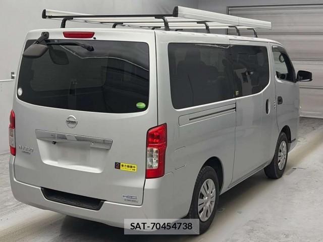 Nissan NV350 Caravan 2019-08 8647382-1