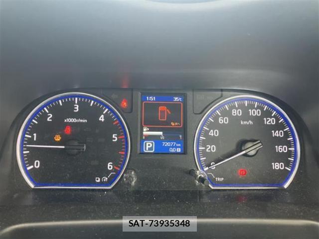 Nissan NV350 Caravan 2019-10 8648182-13
