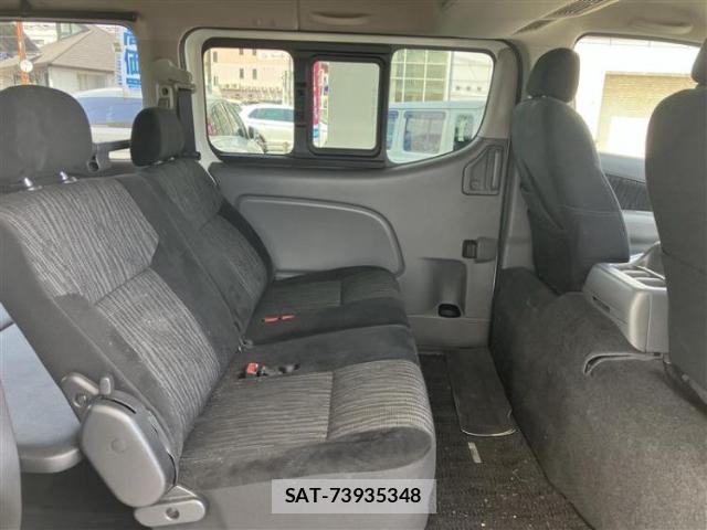 Nissan NV350 Caravan 2019-10 8648182-5
