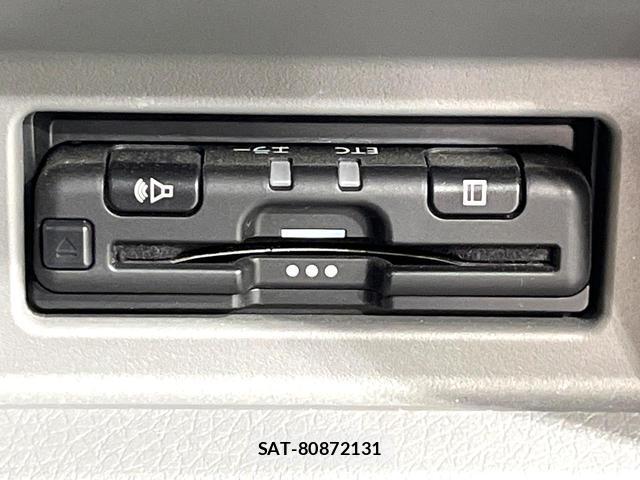 Nissan NV350 Caravan 2020-01 8651072-5