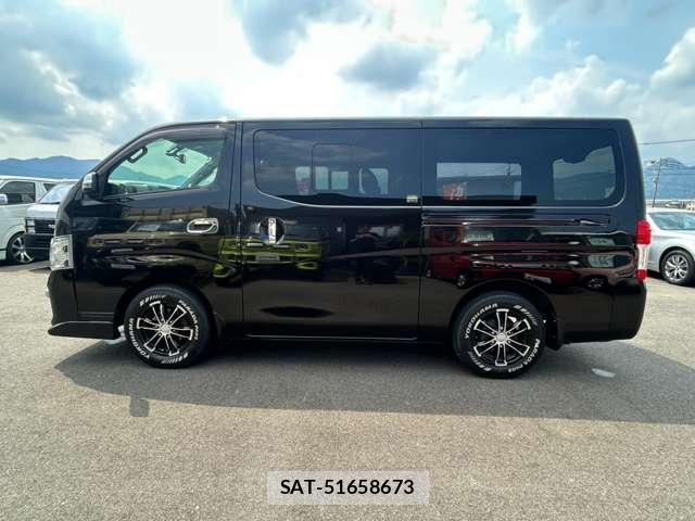 Nissan NV350 Caravan 2017-08 8652278-2