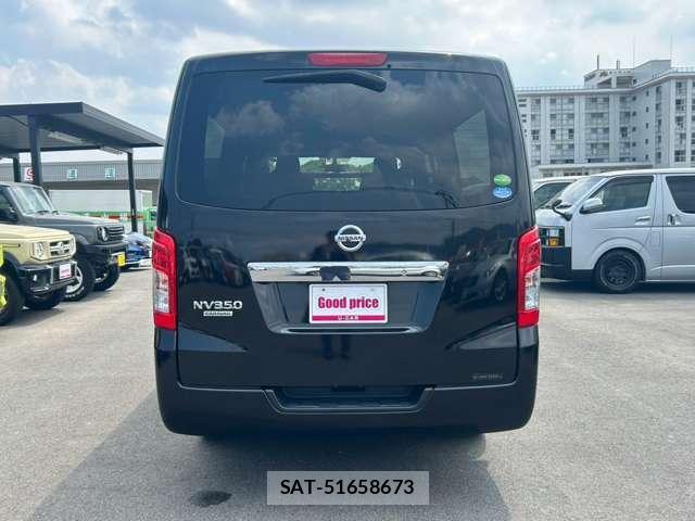 Nissan NV350 Caravan 2017-08 8652278-4