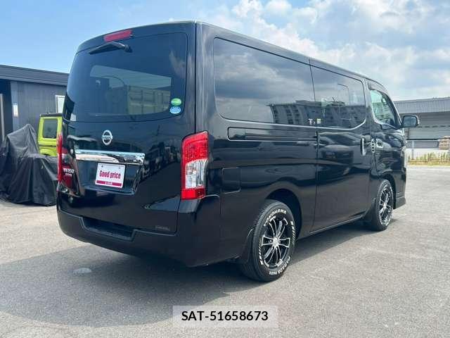 Nissan NV350 Caravan 2017-08 8652278-5