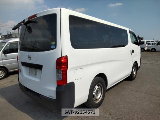 Nissan NV350 Caravan 2014-08 8653409-2