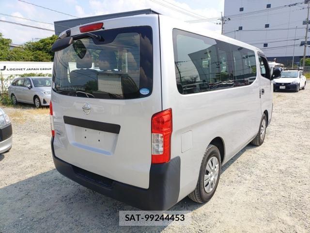 Nissan CARAVAN WAGON 2013-08 8648666-2