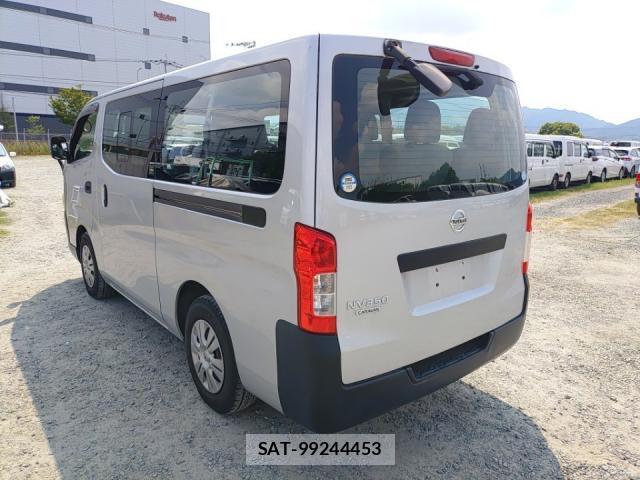 Nissan CARAVAN WAGON 2013-08 8648666-4