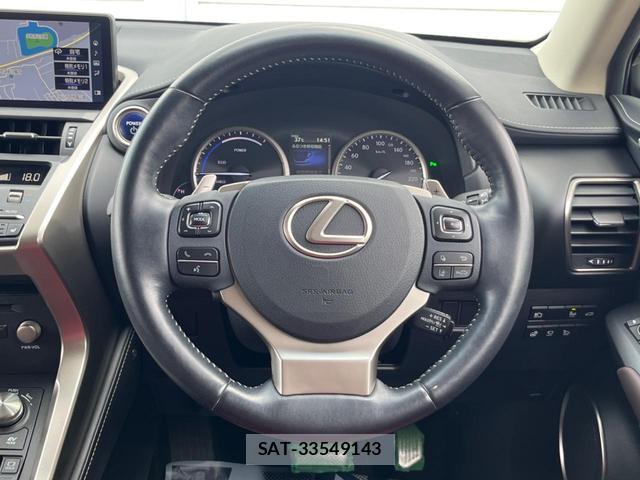 Lexus NX 2018-09 8646892-10