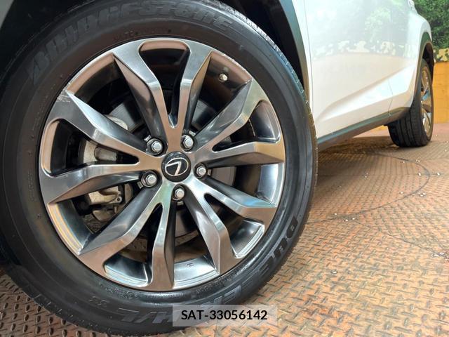 Lexus NX 2019-09 8647311-12