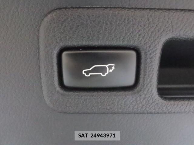 Lexus NX 2015-02 8647751-17