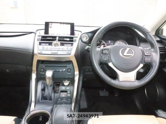 Lexus NX 2015-02 8647751-2