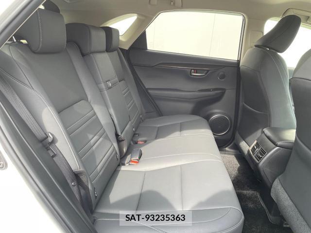 Lexus NX 2019-12 8647989-8