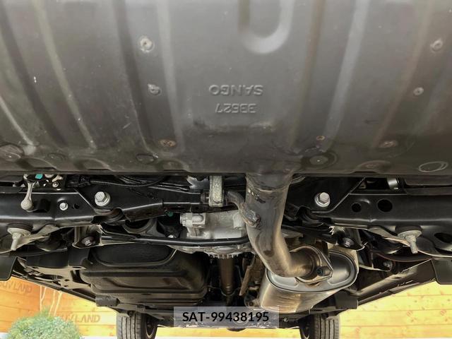 Lexus NX 2017-11 8648419-19