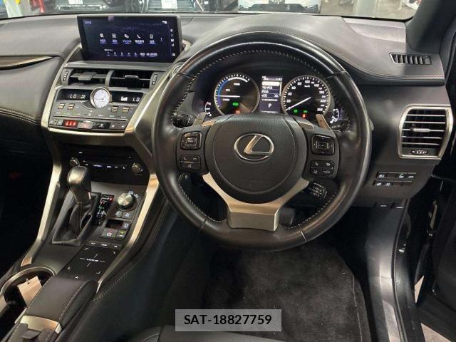 Lexus NX 2021-06 8649243-2